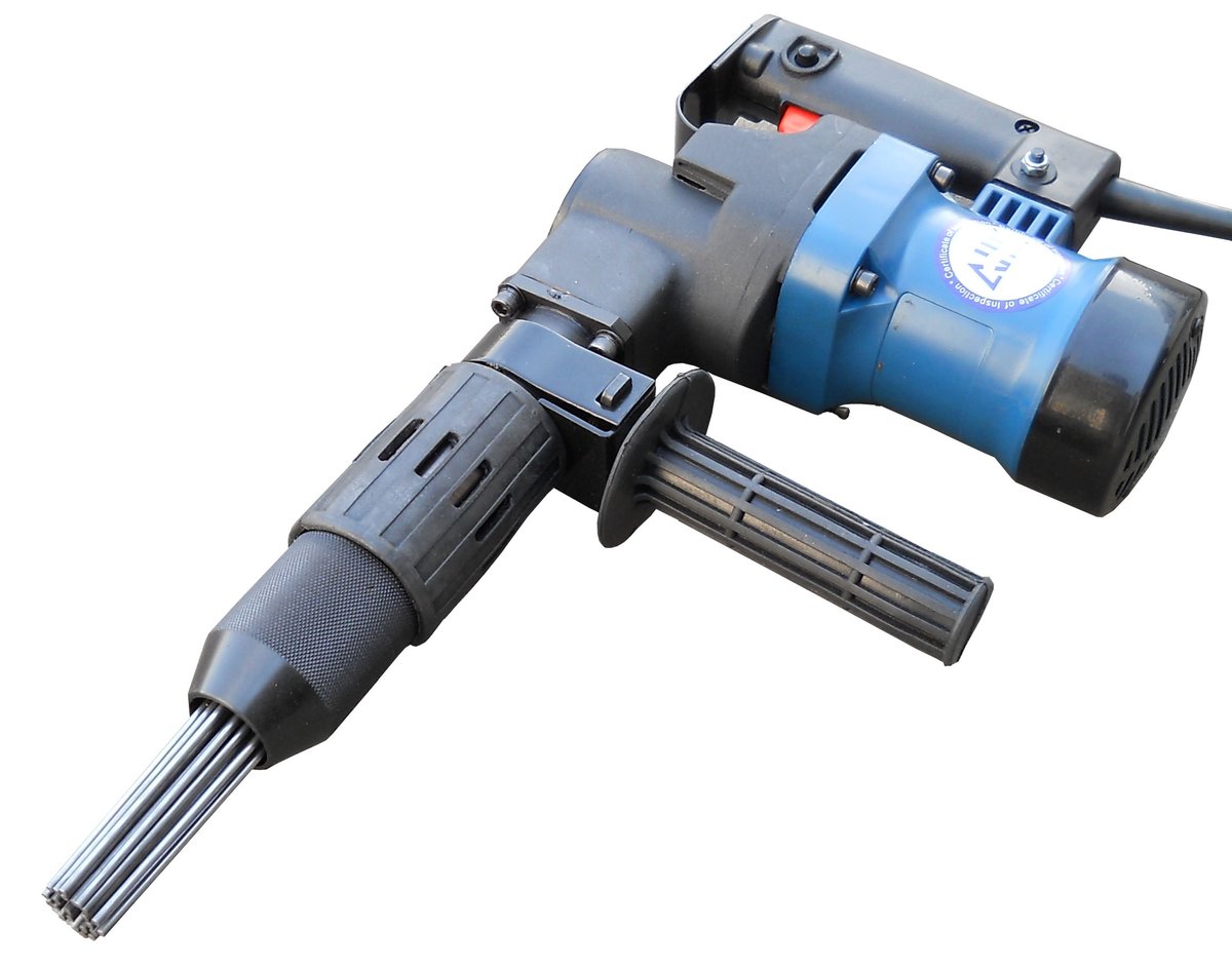 Cincel Eléctrico 110V – Herramienta de Desbaste y Decapado para Marina