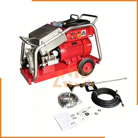 WONDERO 1100 bar ultra high pressure cleaning machine with stainless steel crankshaft pump and 50kW motor for heavy duty marine and shipyard surface preparation